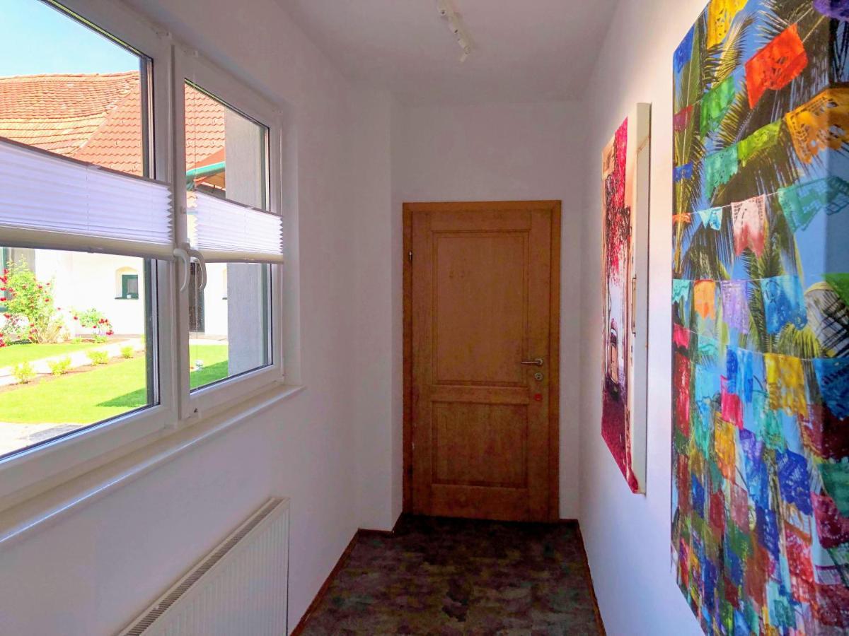 Ferienwohnungen Und Appartements Im Idyllischen Vierkanthof, Gruppenurlaube Fürstenfeld Zewnętrze zdjęcie